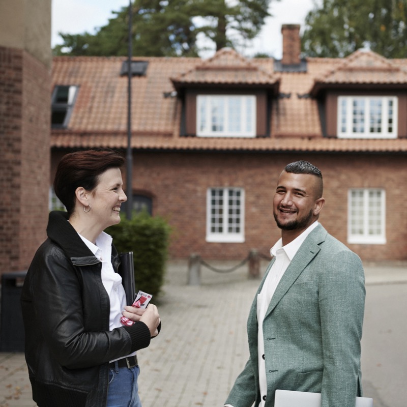 Vi ser fram emot att träffa dig som vill jobba på ett stort, tryggt tech-bolag med startup-känsla